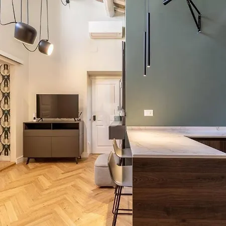 Trevi Velvet House Rom